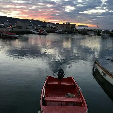 10 Veliki Trg Izola